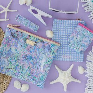 NEW Lilly Pulitzer "Soleil It On Me" Beach Day Set - Pouch, Coozie, Towel Clips